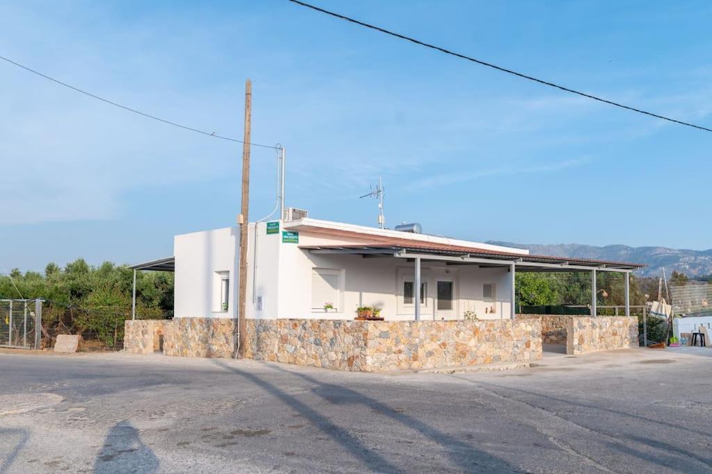 Ferienwohnung Zografia - Charming House Near The Coast Marmari  Exterior foto