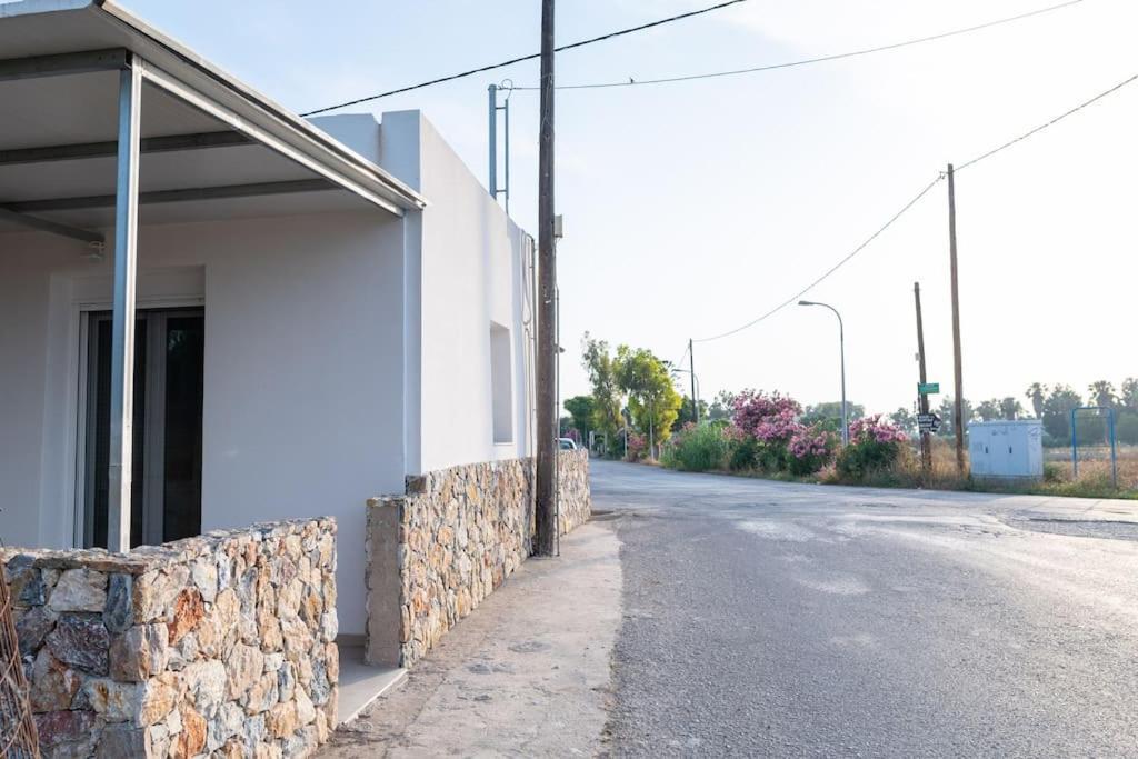 Ferienwohnung Zografia - Charming House Near The Coast Marmari  Exterior foto